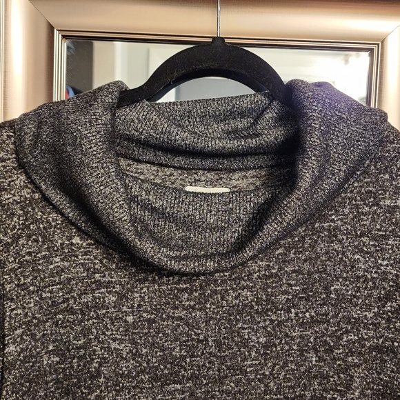 Cowell Neck Sweater - Picture 3 of 8